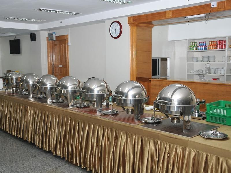 Shwe Phyu Hotel Mandalay Buitenkant foto
